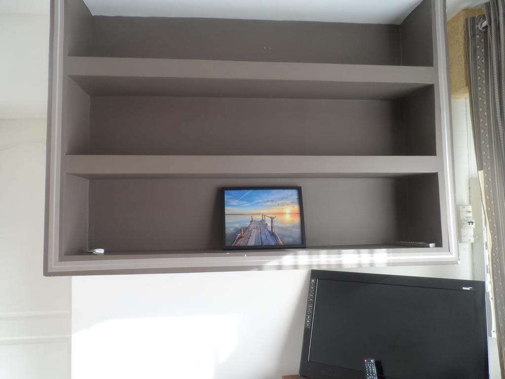Studio Dependance Maison, 5 Mnt Gare & Tram Венисьё Номер фото